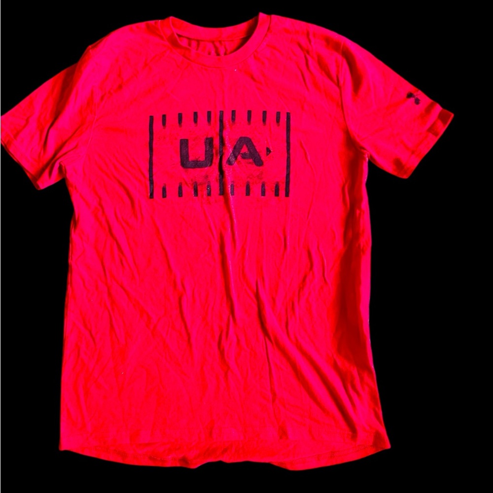 Under Armour Red Boys Teen T-Shirt.Size YGL.New